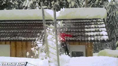 suerte,equivocacion,resbalon,caida,tejado,nieve,despejar,limpiar,escalera