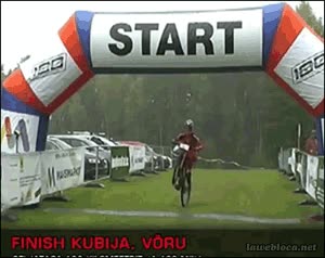 empezar el a&ntilde;o,caerse,bicicleta,ni habia empezado,carrera,start