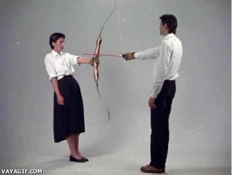 arco,amor,pareja,enamoramiento,enamorarse,ya verás el flechazo,agujero en el pecho en 3 2 1...