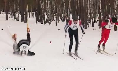 mal comienzo,esquiar,carse,no ganara,comienzo,carrera,con mal pie,resbalar