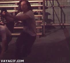 bajar,caer,escaleras,chico,gente,verg&uuml;enza,fail,de boca