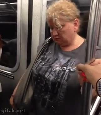 Metro,Tren,Columna,Transporte,Viaje,Sonreir,Mano,Tocar