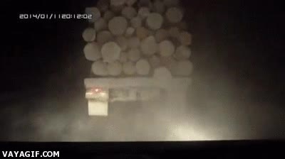 Coche,Camión,Viajes,Ruta,Freno,Por poco.