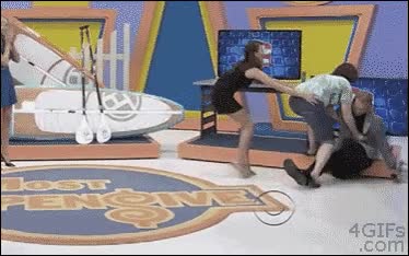 placaje involuntario,caida,fail,programa,derribar,tapete,concurso,tele,presentador