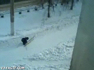 esquiar,molestar,berrinche,nieve,enfadado,quitar