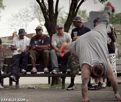 barba,gordo,sobrepeso,voltereta,rueda,vacilada