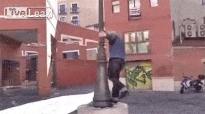 Farola,Jugar,Divertir,Columna,Caída,Fail,Antiguo,Tirar,Tumbar