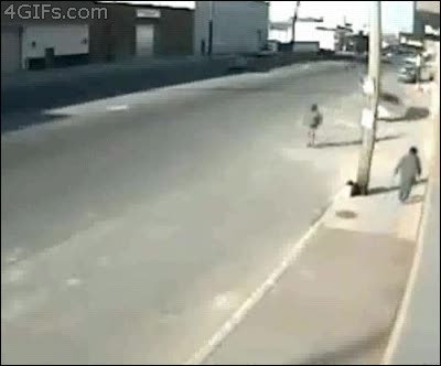 Accidente,Coche,Choque,Columna,Volver a nacer,Suerte,Poste,Farola