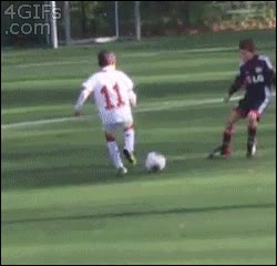 delantero,gol,regate,jugadon,futbol,ni&ntilde;o