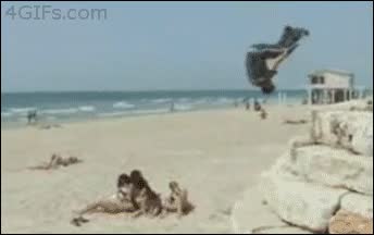 a comer arena,ostiazo,tirarse,arena,tonto,chicas,impresionar,backflip,fail