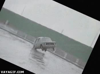 coche,rusia sovi&eacute;tica,volcar,giro,camara,girar