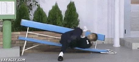 leer,libro,banco,romper,pata,caer,concentrado,lectura