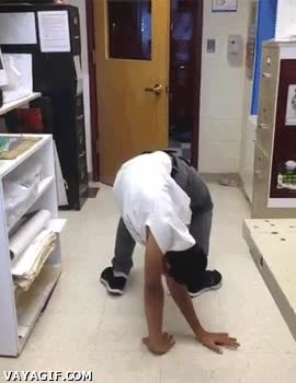 Que alguien llame a un exorcista!,Hombre,Raro,Brujeria,Doblar,Goma,Articulado