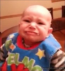 bebe,comida,cara de asco,pobrecito,ni&ntilde;o
