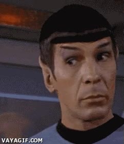 Cuando me viene el listo de turno hablando de política y no tiene ni idea... Spock,No entiende ni papa,Irse,Expresión,politica,hablar,star trek