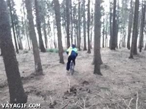 bajar,montaña,fail,ostiazo,árbol,challenge accepted,bici