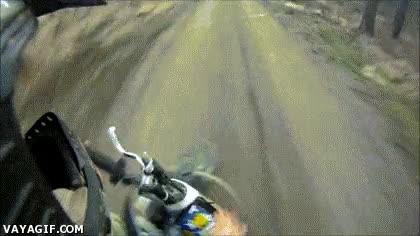 manos,soltar,camino,motocross,caida,perder el control,fail