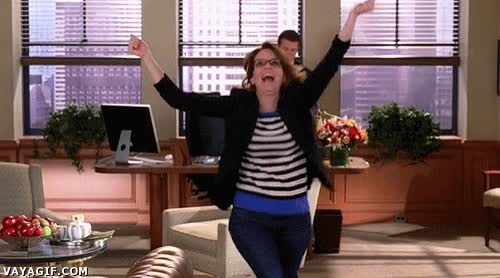 aprobar,examen,despacho,profesor,alegr&iacute;a,salir corriendo,celebrando