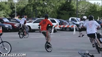 salto,placaje,&iquest;futbol americano?,uniciclo,monociclo,pase