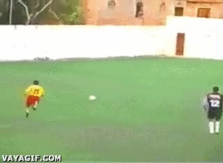 porteria,falla,delantero,error,fallo inexplicable,a proposito no le sale,futbol