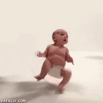 beb&eacute;,caminar,truco,persona invisible,efectos especiales