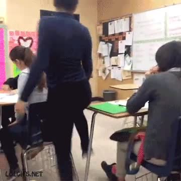 chica,pierna,flexible,pupitre,bloquear,imagina las posibilidades