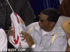 fallar,tel&eacute;fono,zapato gigante,baloncesto,nba,basket,zapatilla