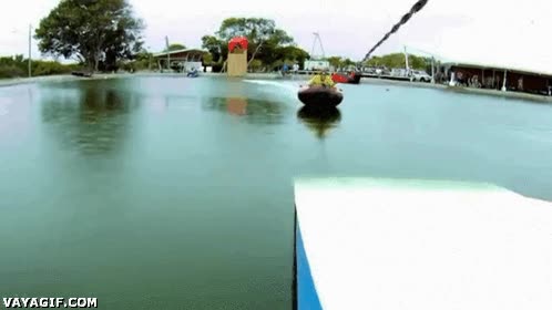 agua,lancha,juego,golpe,angry birds