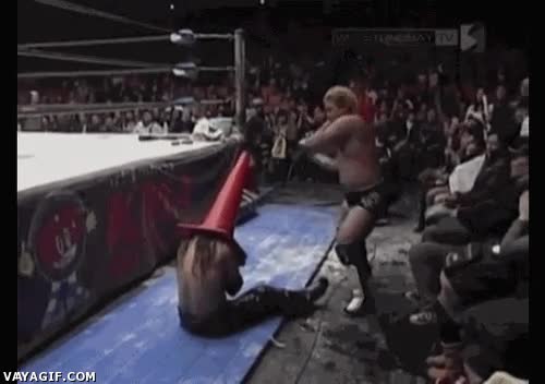 Pelea,Lucha,Golpe,Falso,Mentira,Conos