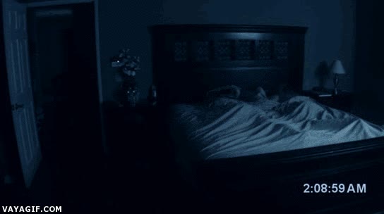 Patricio,Paranormal Activity,oscuridad,Bob Esponja