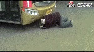 abuela china,accidente fingido,no le llega con la pensi&oacute;n,atropello falso,timo