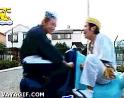 feel like a 5 years old,a hacer el monguer,ni&ntilde;os,columpioS,parque,recordando viejos tiempos