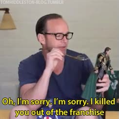 en el v&iacute;deo est&aacute; al minuto 1:40,coulson,loki,marvel,los vengadores,clark gregg,creo que no se lo tom&oacute; demasiado bien