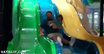 tobogan,ni&ntilde;o,escapar,resbalar,al suelo,fail,padre del a&ntilde;o