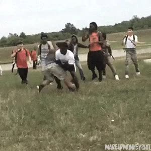 pelea,esquivar,puñetazos,sin violencia,vacilar