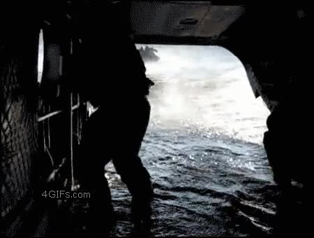 Marines,helic&oacute;ptero,vuelo,lancha,volver,entrar,zodiac,soldados