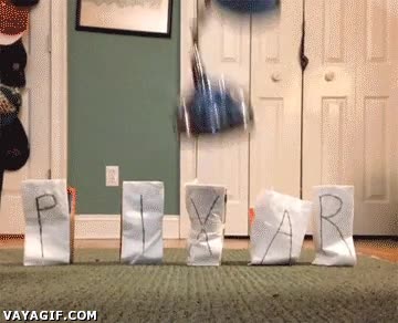 Pixar,lampara,anuncio,copia,tipico,cutre,cable