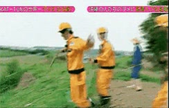 kat-tun,asiatico,jap&oacute;n,empujar,caida,risa,colina