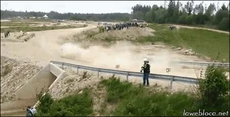volar,salto,saltar,coche,rally,cambio de rasante