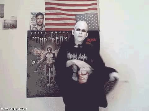 siempre hay alguien peor,&iquest;vampiro?,friki,m&aacute;s que miedo da grimilla