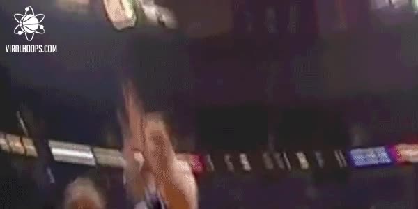 bajito,jugador,filigrana,vacilada,canasta,por encima,basket