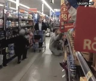 compra,pedo,supermercado,ca&iacute;da,carrito,carro,desmayar,broma