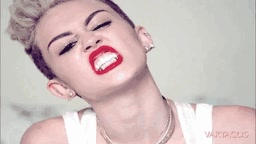 Miley Cirrus,jugador,americano,llanto,tristeza,evoluci&oacute;n