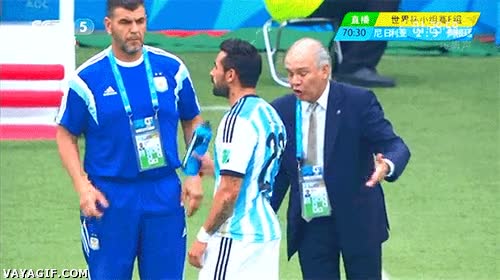 argentina,sabella,lavezzi,tirar agua,entrenador,jugador