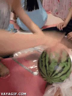 sand&iacute;a,mano,fuerza,mitad,otro nivel,asiaticos,pu&ntilde;ertazos,con los nudillos