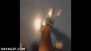 fail,caerse,movil,latas,patoso,monedas,suelo