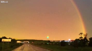 Rayo,Cielo,Arco iris,Tormenta,Dios,Electrica