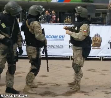 soldados,bailar,ritmo,contentos,de cachondeo,rusia,rusos