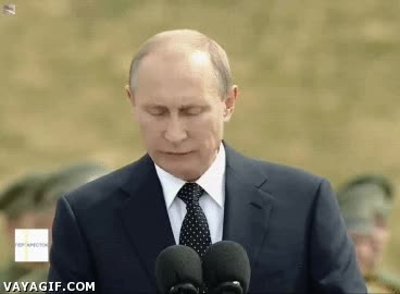 putin,rusia,cagada,paloma,traje,discurso,paz