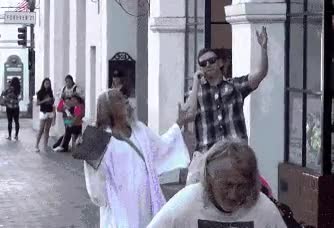 uy s&iacute; que cosa,paso de todo,mu&ntilde;eco,ni&ntilde;o,viejo